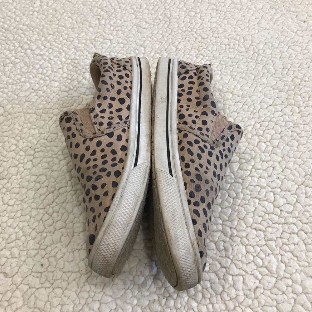 Girls Cat & Jack Slip On Brown w/ Dark Brown Spots Fashion Sneaker Shoes
Youth 2 - Picture 14 of 16
